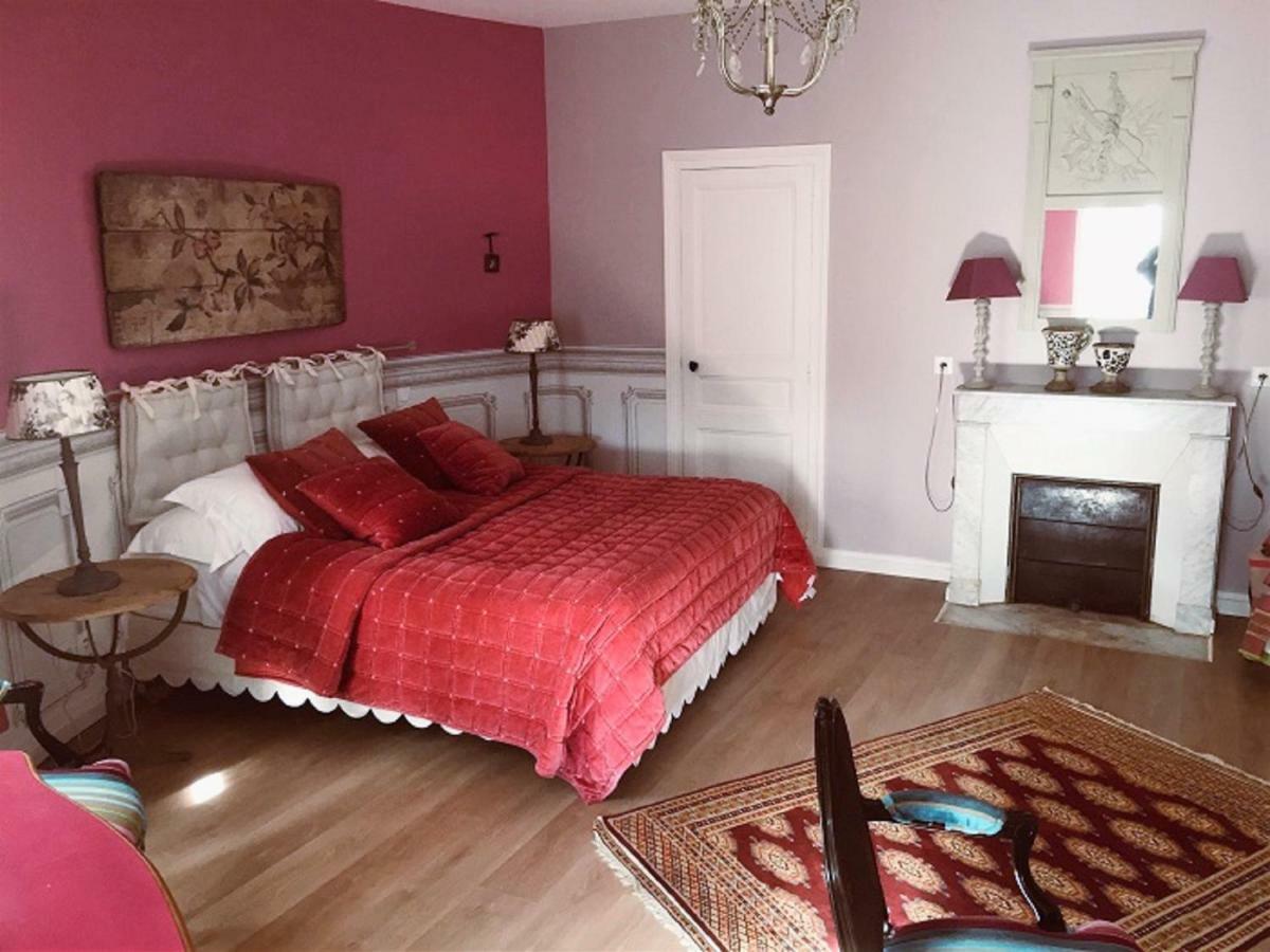 Domaine Plessis Gallu - Vacation Cottage Rental Азе-ле-Ридо Екстериор снимка