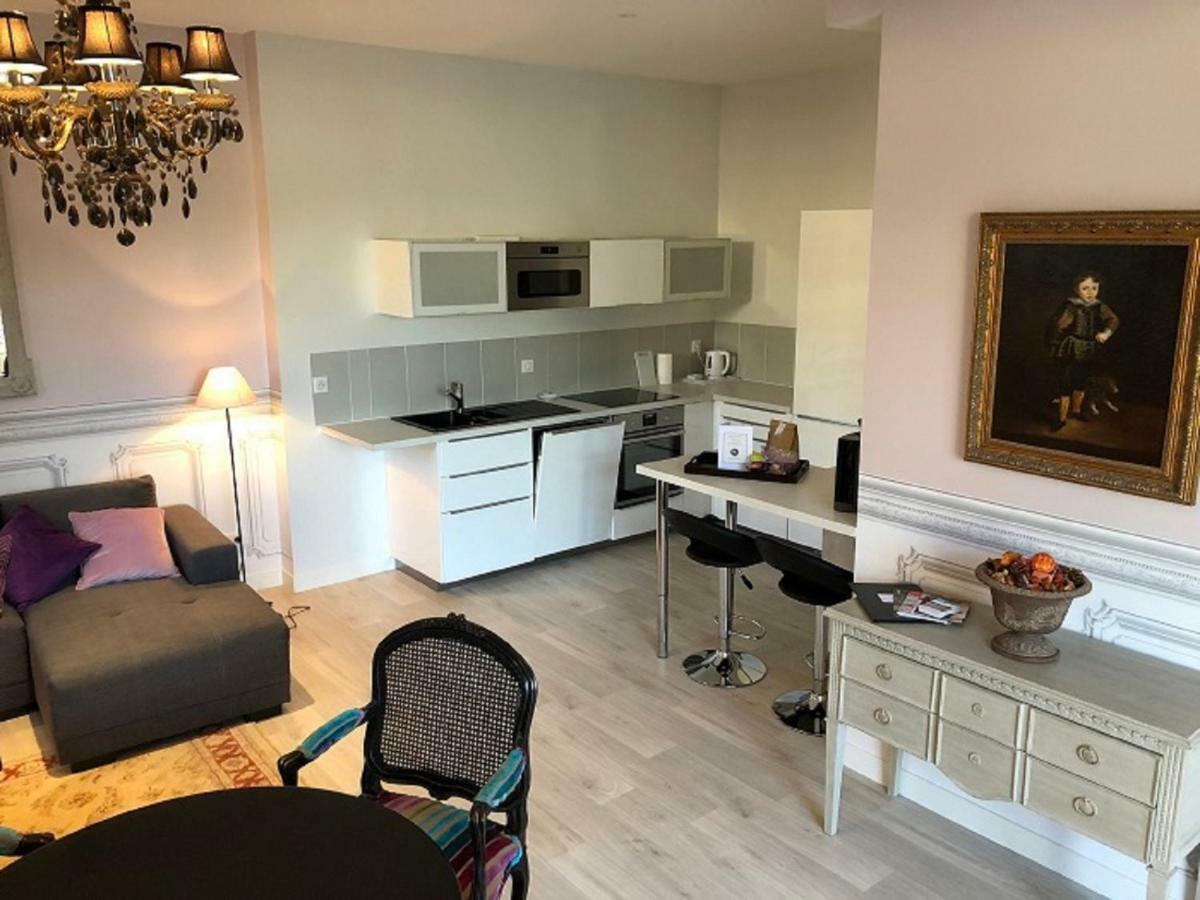 Domaine Plessis Gallu - Vacation Cottage Rental Азе-ле-Ридо Екстериор снимка